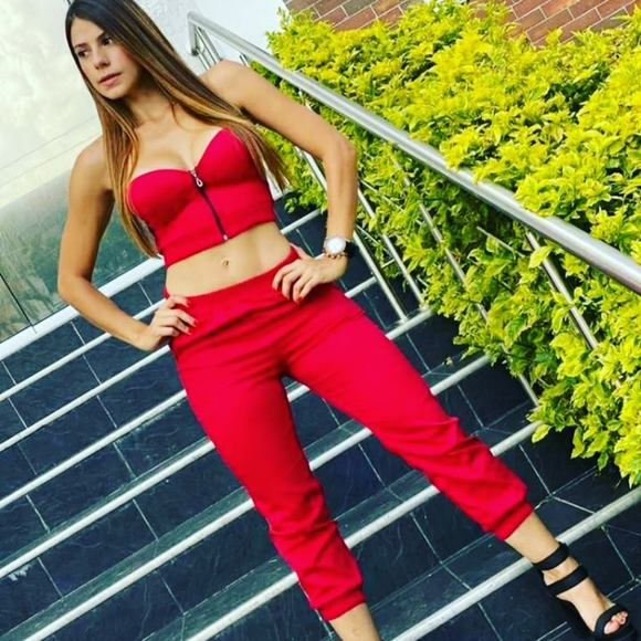 Pants - Set, one size red crop pants